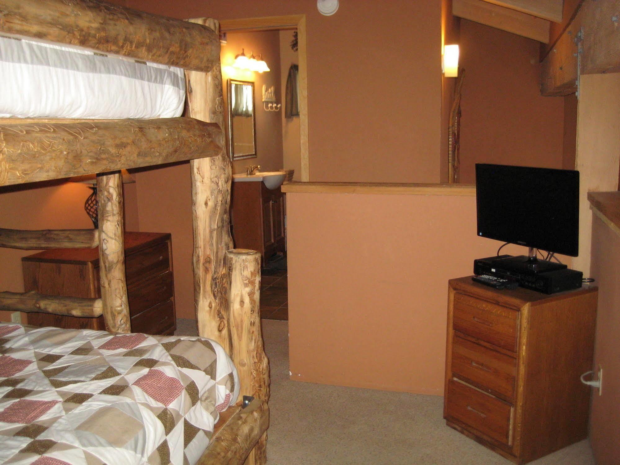 Apartment Mammoth View Mammoth Reservation Bureau *